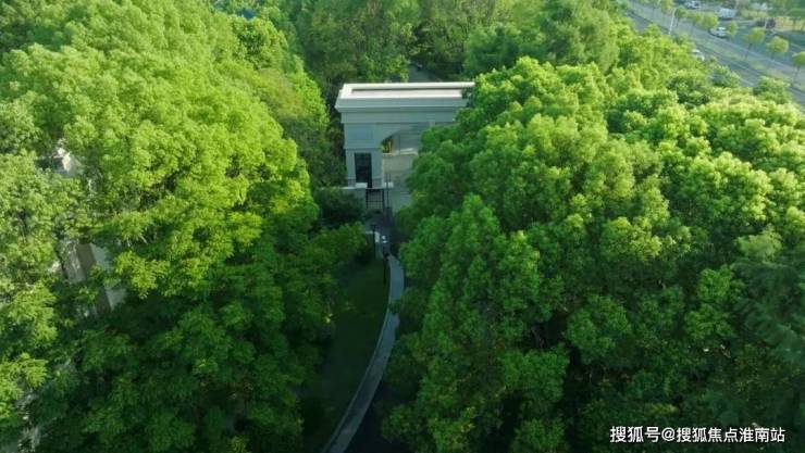 绿宝园翡梵售楼处最新发布(首页网站)绿宝园翡梵销售中心可详聊楼盘详情价格地址清晰告知配套成熟前台电话(图22)