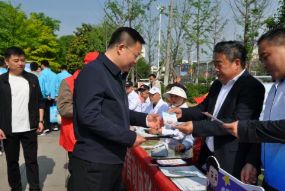 安徽界首小红帽志愿者参与4·15全民国家安全教育日集中宣传活动(图3)